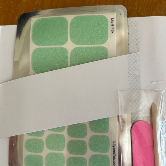 New Lily & Fox 3 sets of nail wraps. Spa day! Manicure! - Picture 5 of 7